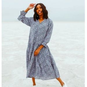 Exclusive midi dress perfect for fall